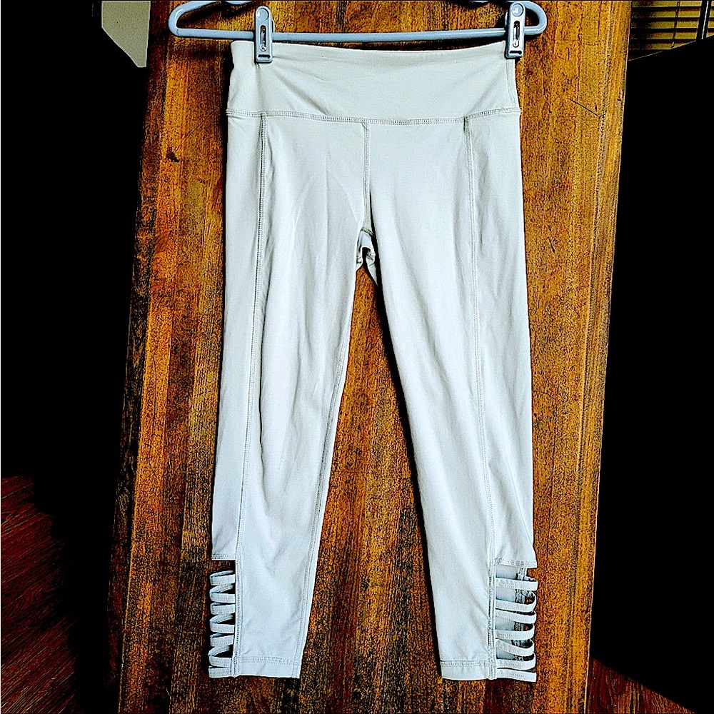 Capri length leggings